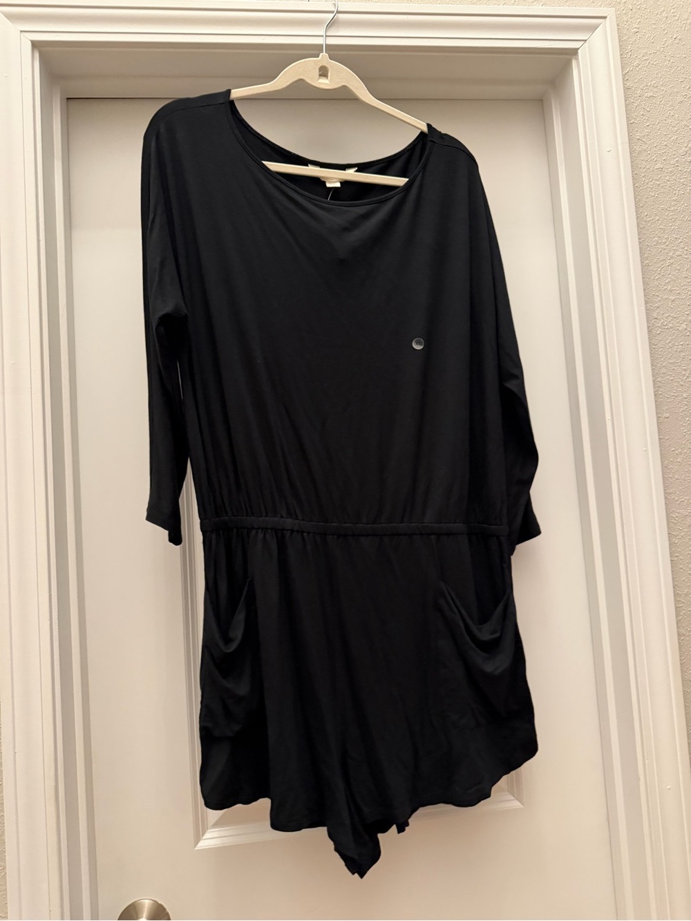 American Eagle Outfitters Black Long-Sleeve Tunic Romper